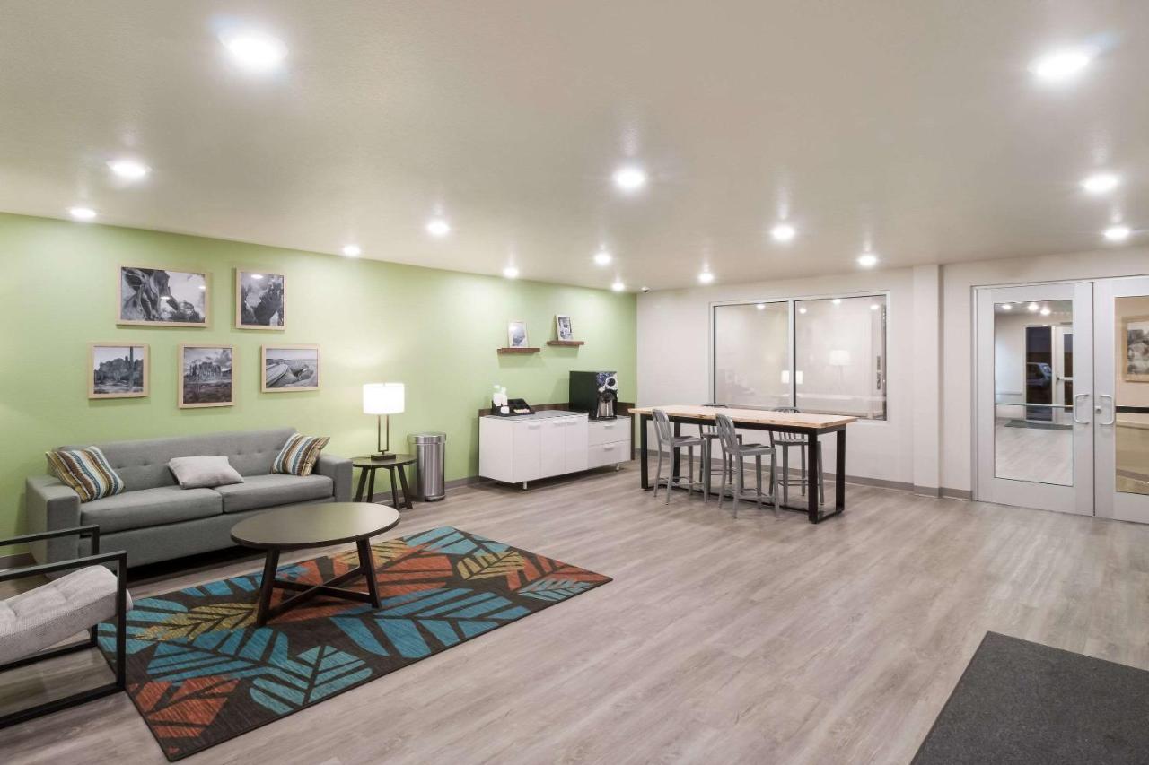 Woodspring Chandler Mesa