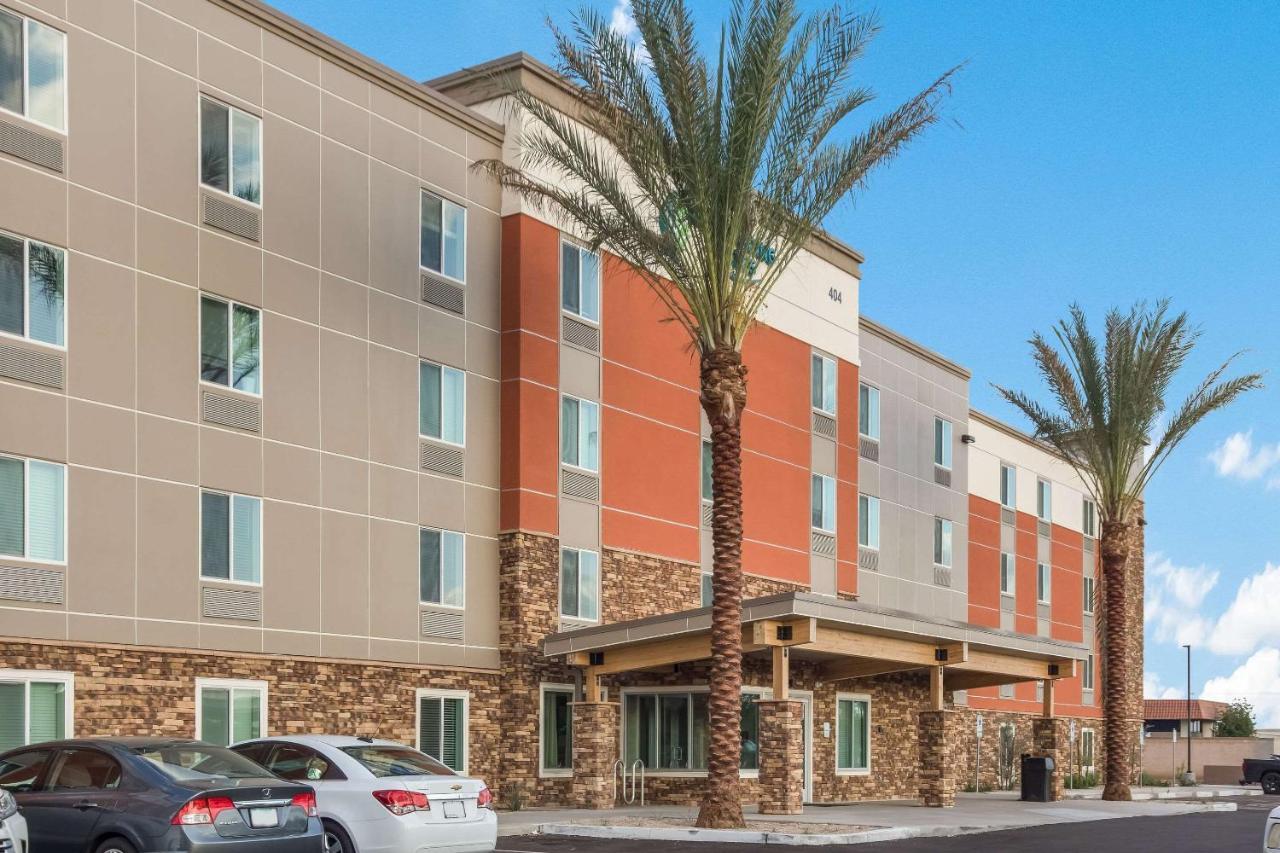 Woodspring Chandler 2*